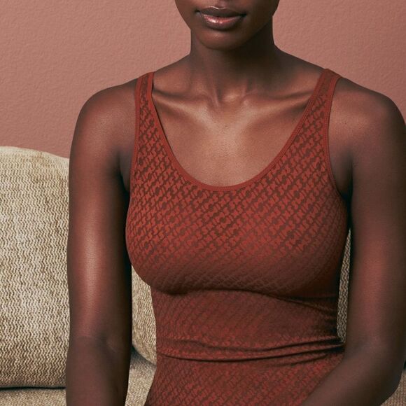 SKIMS Mesh logo tank top in brown - Picture 1 of 5